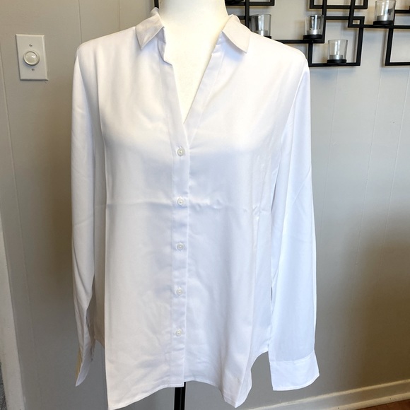 White Suzy Shier blouse - Picture 1 of 4